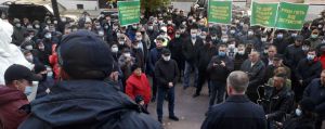 Буковина: Лісники пікетували облдержадміністрацію